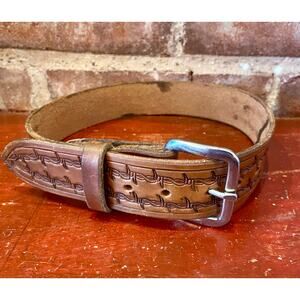 Vintage children’s leather western name belt with snap on buckle 20” size NEW